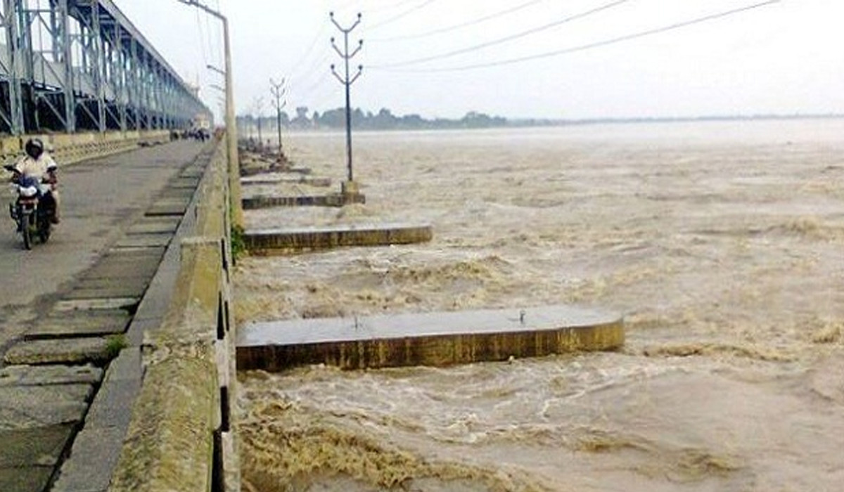 कोसी ब्यारेजका सबै ढोका खोलिए, सतर्क रहन आग्रह