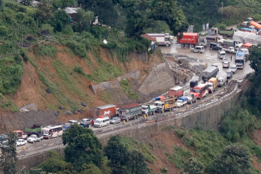 मुग्लिन–नारायणगढ सडकमा पुनः यातायात सञ्चालनमा