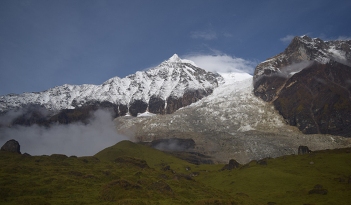 धौलागिरि आइसफलतर्फ पर्यटकको आकर्षण बढ्दो