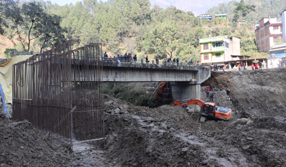 मध्यपहाडी लोकमार्ग अन्तर्गत बागलुङ र पर्वतमा पाँच पुल बन्दै