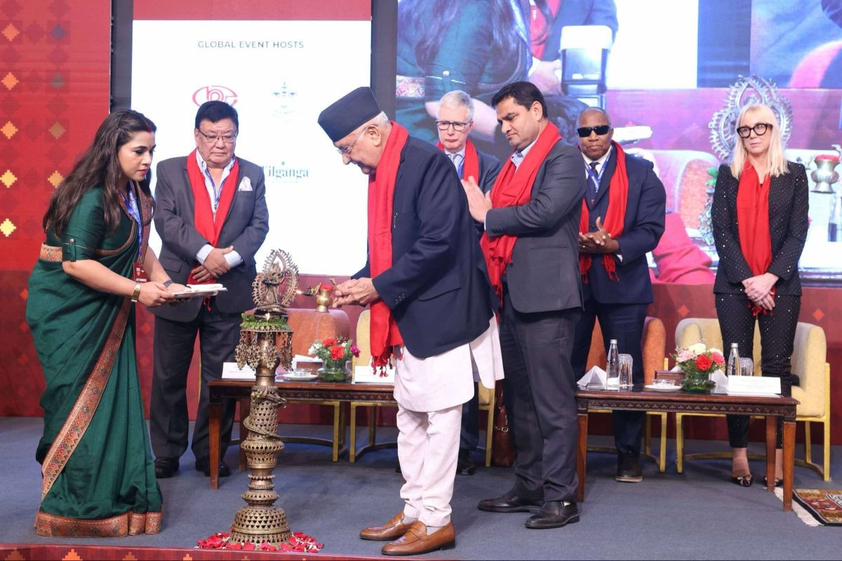 बिमा कार्यक्रममा आँखा स्वास्थ्यलाई समायोजन गरिनेछः प्रधानमन्त्री