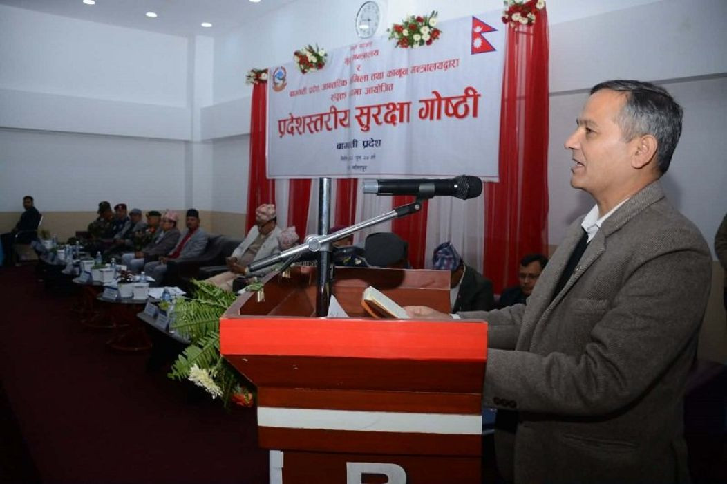 मन्त्रीहरूलाई कुनै दलप्रति ढल्कने छुट छैन, सरकारको पहिलो म्यान्डेट निर्वाचन सम्पन्न गर्नु हो : गृहमन्त्री अर्याल