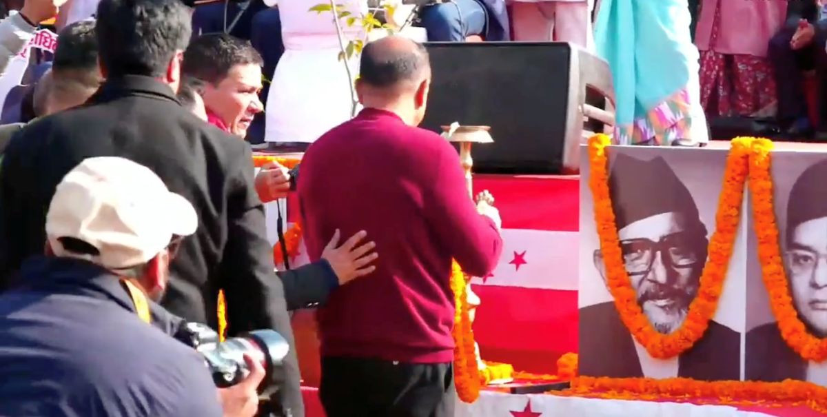 नेपाली कांग्रेसको विशेष महाधिवेशन महामन्त्री थापा र शर्माले उद्घाटन, सभापति देउवा अनुपस्थित
