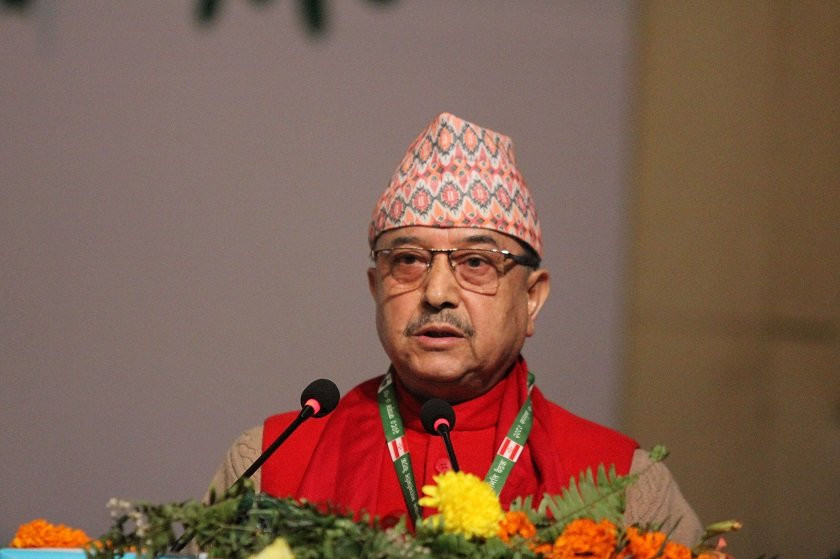 असहज अवस्था हटाएर निर्वाचनमा एकताबद्ध हुन खड्काको अपिल